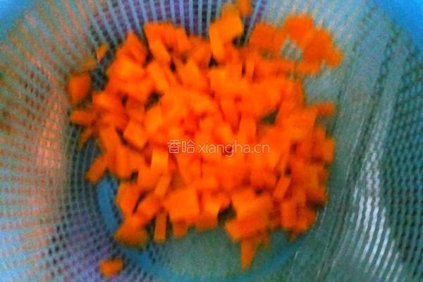 三文鱼蛋炒饭的做法图解2