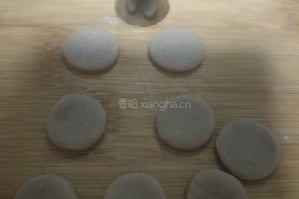 史上最喜感熊猫豆沙包的做法图解9