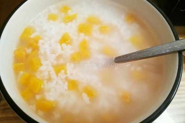 剩饭巧做地瓜粥的做法图解3