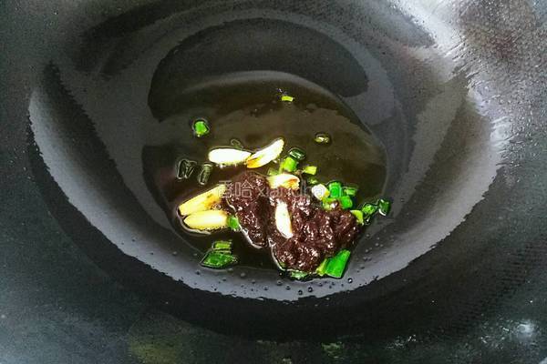 香菇烩豆腐的做法图解5