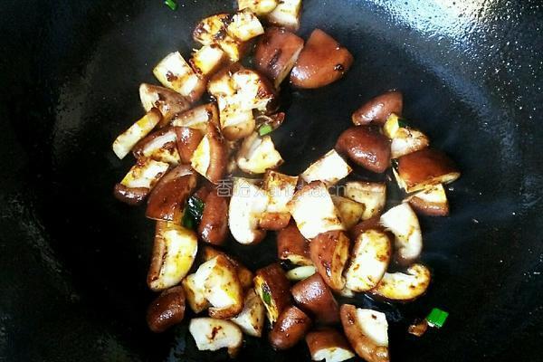 香菇烩豆腐的做法图解6