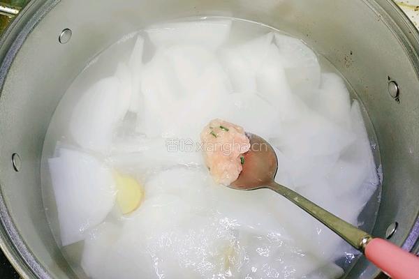 萝卜丸子汤的做法图解3