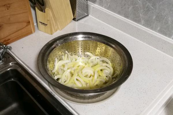 蜂蜜柠檬茶的做法图解3
