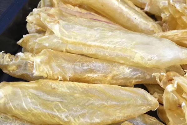 【呷补丨煲汤】猴头菇花胶炖鸡肉汤（3人份）的做法图解3