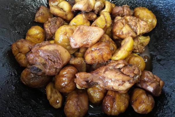 板栗烧鸡的做法图解9