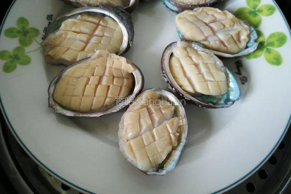 蒜香蚝汁鲍鱼的做法图解4