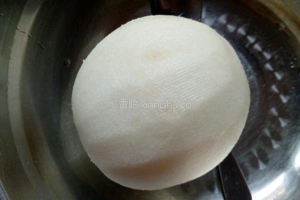 冰糖雪梨炖银耳的做法图解2