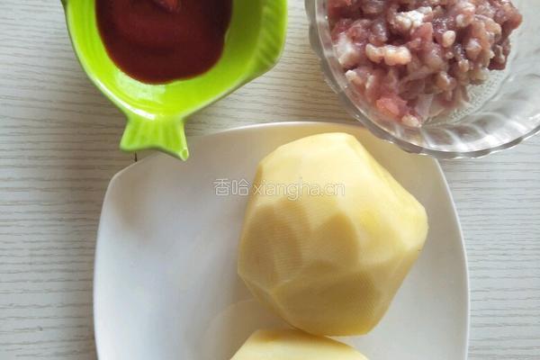 番茄肉末土豆泥的做法图解1