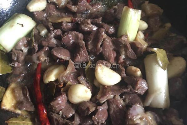 砂锅牛腱子的做法图解4