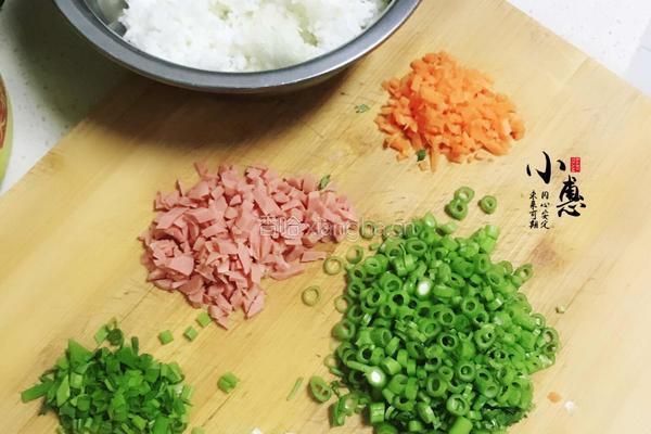 创意炒饭的做法图解1