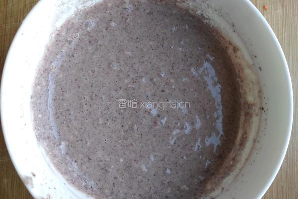 蔬菜紫米饼的做法图解1