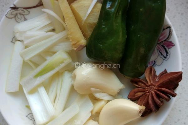 翅根炖土豆的做法图解4
