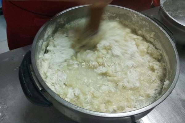 油炸糕的做法图解2