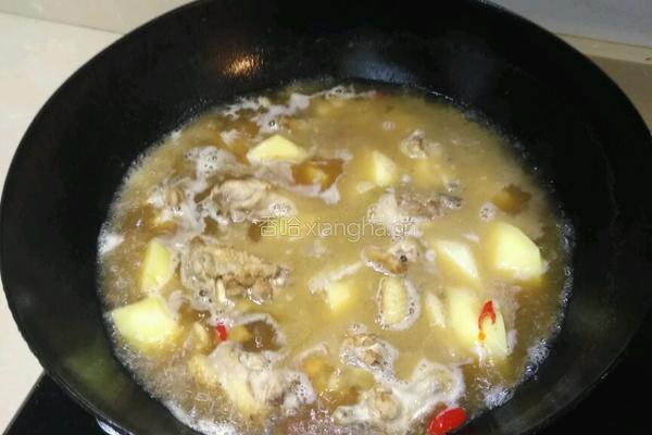 土豆烧鸡块的做法图解5