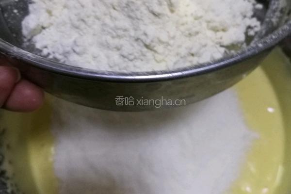 不回缩零失败的纸杯蛋糕的做法图解5