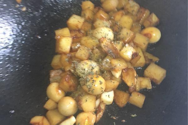 三杯土豆鹌鹑蛋的做法图解12
