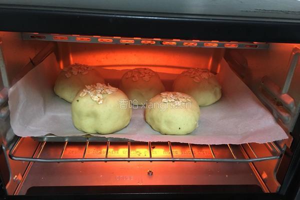 红薯玉米鸡肉面包的做法图解7