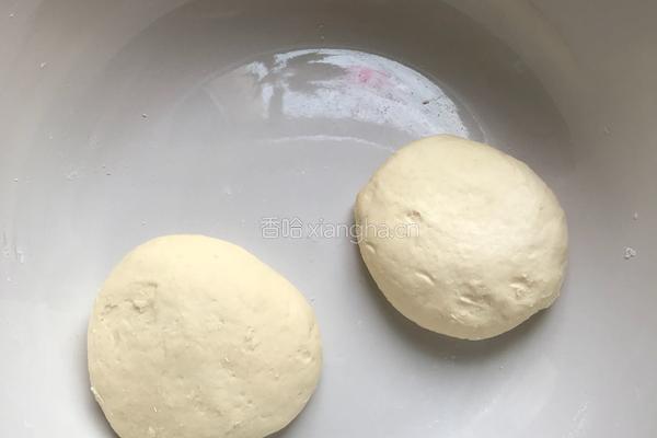 红糖芝麻饼的做法图解1
