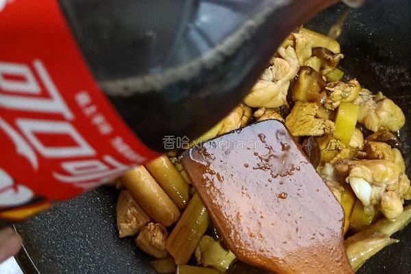 鱼肠可乐鸡翅的做法图解7
