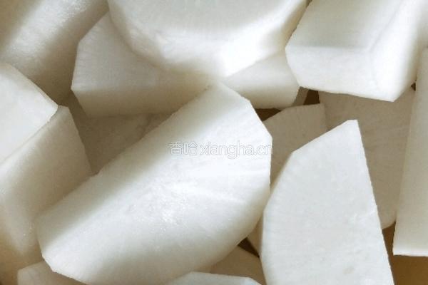 广式萝卜焖炖牛腩的做法图解2