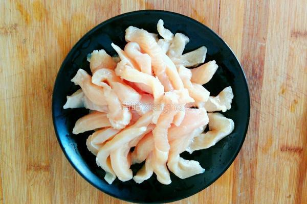 奥尔良鸡肉卷的做法图解2