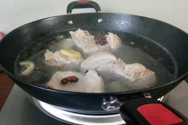 酸菜汆白肉的做法图解3