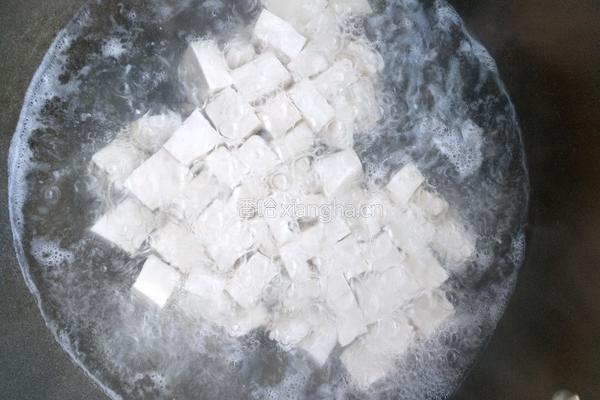 麻婆豆腐的做法图解2