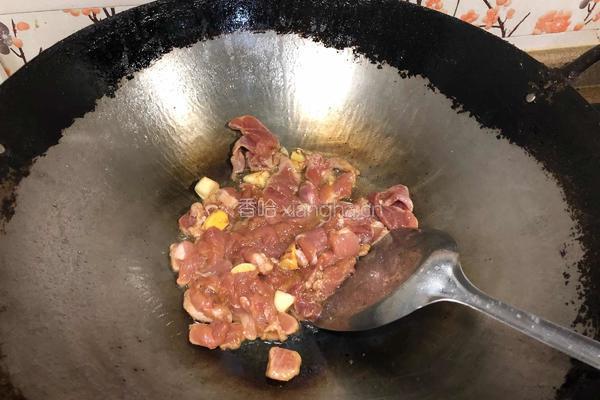 豆腐炒肉丝的做法图解3