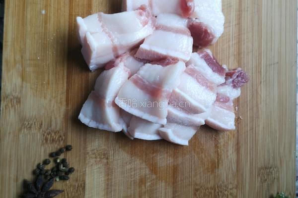千张节烧肉的做法图解1
