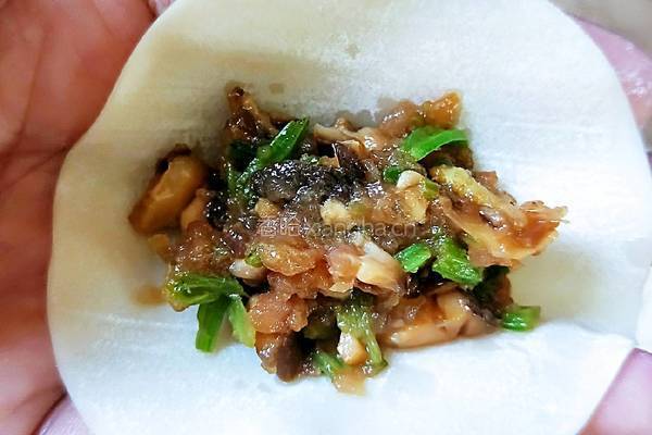 芹菜香菇肉家常水饺的做法图解11