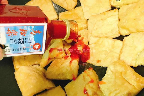 甜辣黄金豆腐的做法图解4
