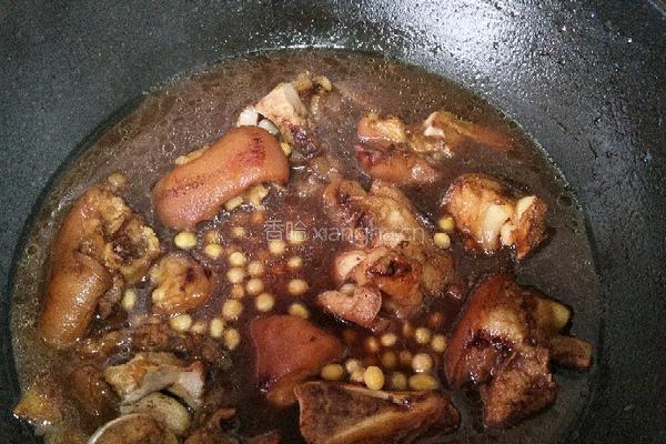 黄豆焖猪脚的做法图解21