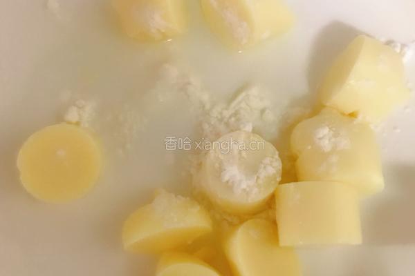 西红柿年糕烩日本豆腐的做法图解1