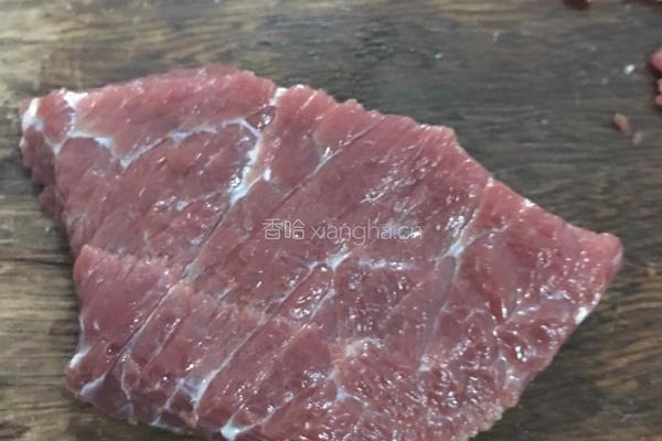 西红柿牛肉汤的做法图解1