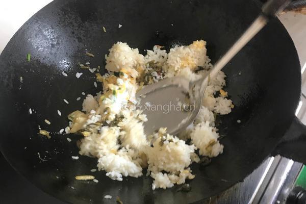 蛋炒饭的做法图解3