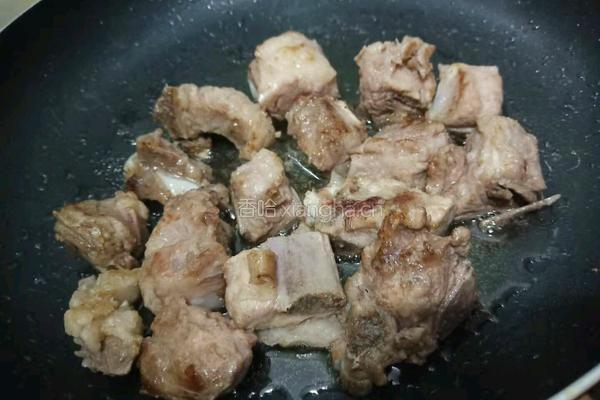 红烧香辣排骨的做法图解2