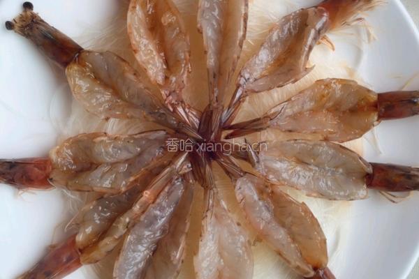 好吃到舔手指的蒜蓉粉丝开背虾的做法图解5