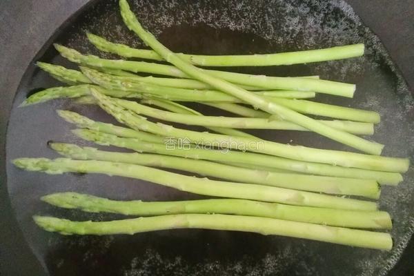 蒜香芦笋的做法图解2