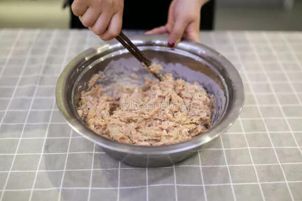 自制宝宝午餐肉,营养又好嚼!的做法图解3