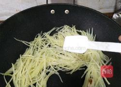 青椒土豆丝的做法图解7
