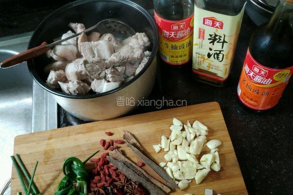 卤肉的做法图解1