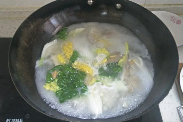 平菇豆腐滑鲶鱼的做法图解5