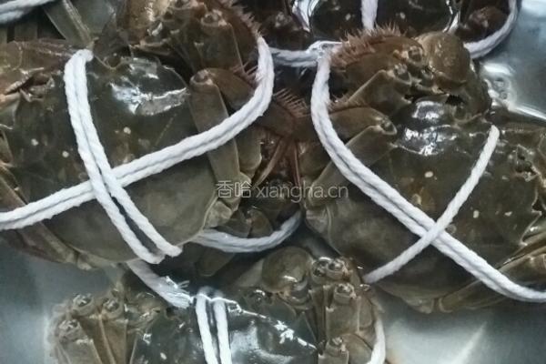 清蒸大闸蟹的做法图解1
