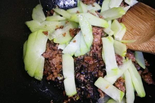 酱烧佛手瓜的做法图解4