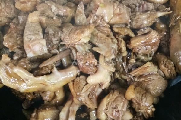 老鸭香菇的做法图解3