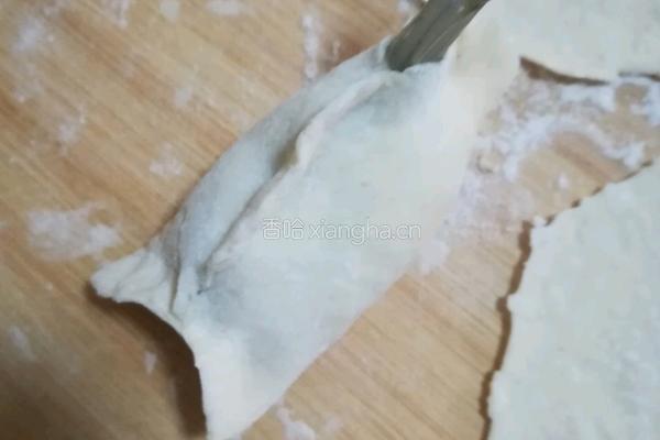 虾仁蛋花饺的做法图解3