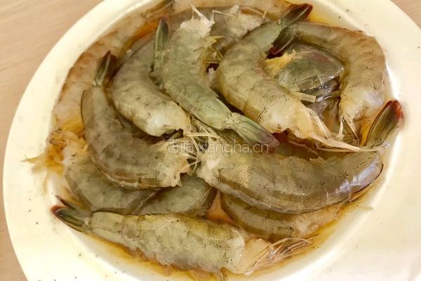 椒盐虾的做法图解1