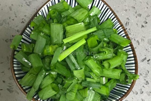 金针菇番茄汤的做法图解4