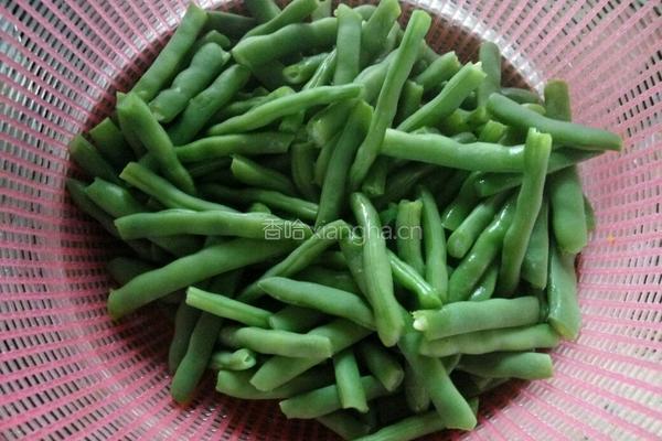 腊肉炒四季豆的做法图解8