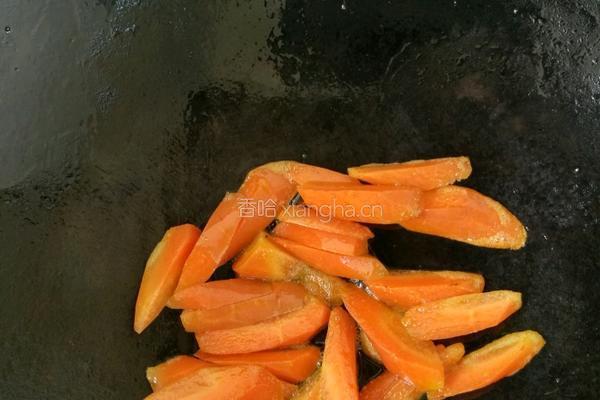 莴苣炒胡萝卜的做法图解3